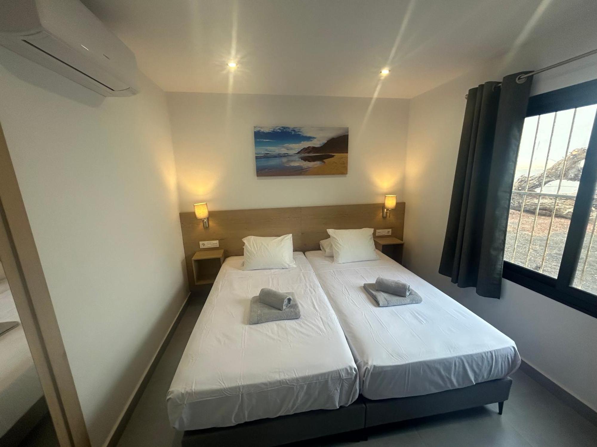 Stunning 2 Bedroom Seafront Apartment Puerto del Carmen  Bagian luar foto