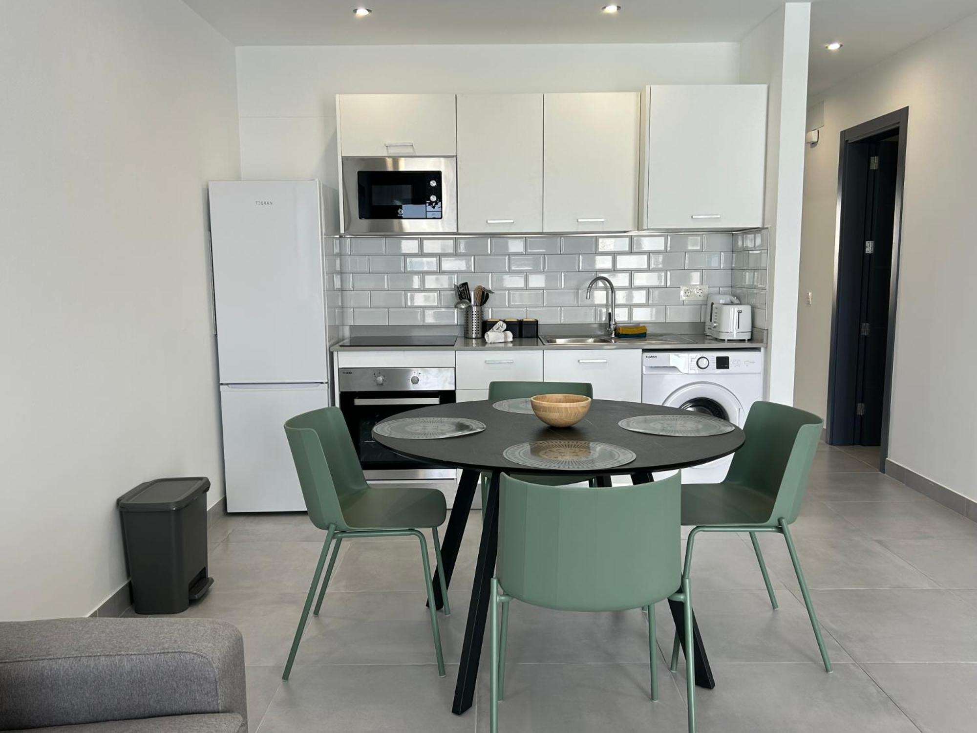 Stunning 2 Bedroom Seafront Apartment Puerto del Carmen  Bagian luar foto