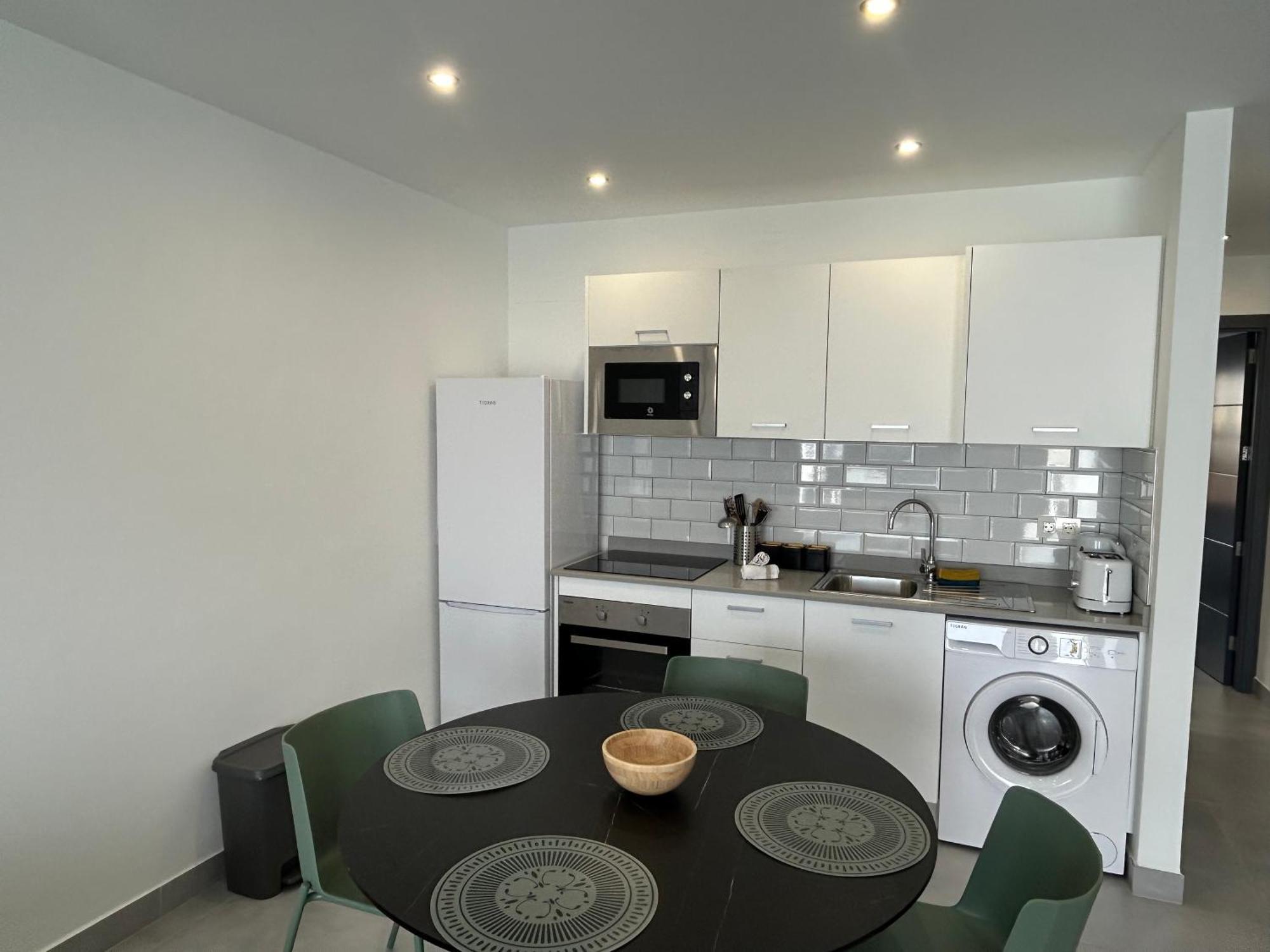 Stunning 2 Bedroom Seafront Apartment Puerto del Carmen  Bagian luar foto