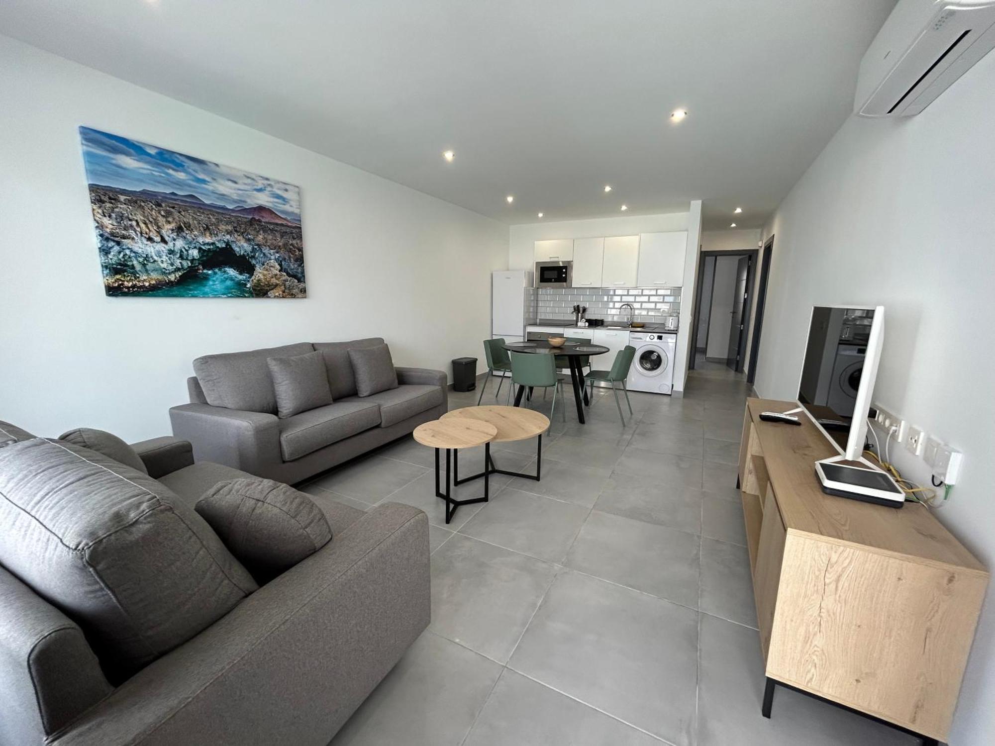 Stunning 2 Bedroom Seafront Apartment Puerto del Carmen  Bagian luar foto
